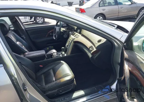 2005 Acura Rl 3.5 z USA, uszkodzony, nr VIN JH4KB16515C020600